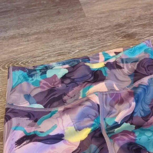 Athleta girl size 12 high rise printed chit chat Capri leggings - Picture 3 of 5